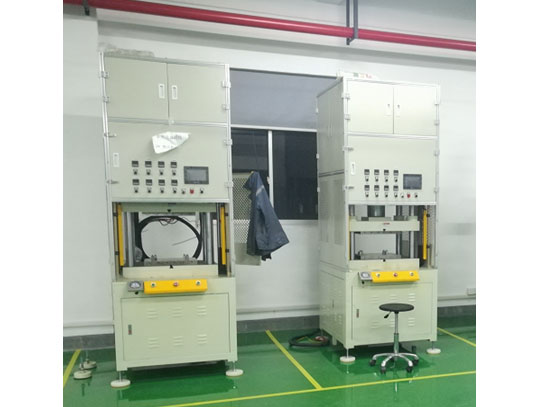 自動化設(shè)備整機(jī)